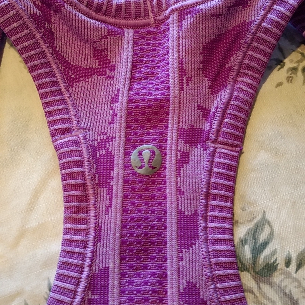 Lululemon Swiftly Tech Racerback - Picture 8 of 9